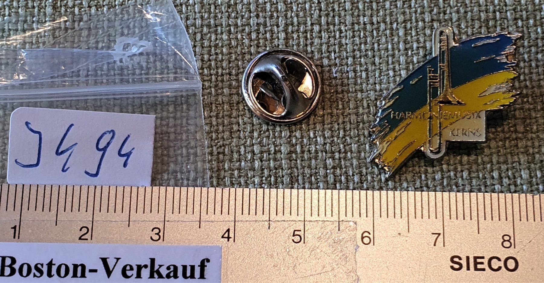 Placchette & Badge: J494 - Pin Harmoniemusik Kerns Schweiz – Usato da Reinach BL venduto da Boston-Verkauf 1