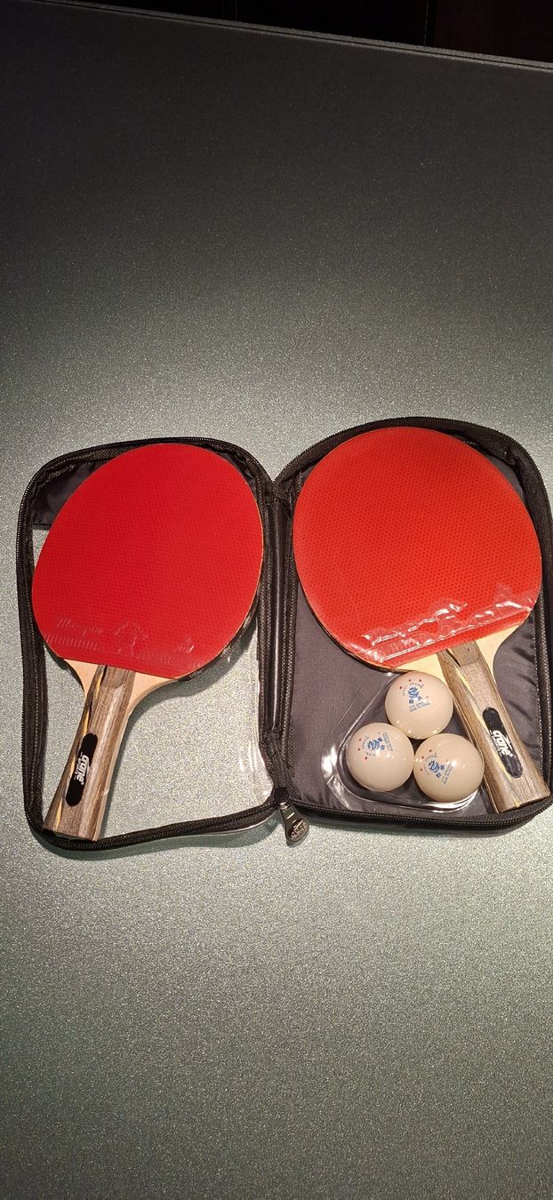Tennis da tavolo: Ping Pong Schäger Set mit Bällen – Nuovo e nell'imballaggio originale da Bern venduto da Stalino 1