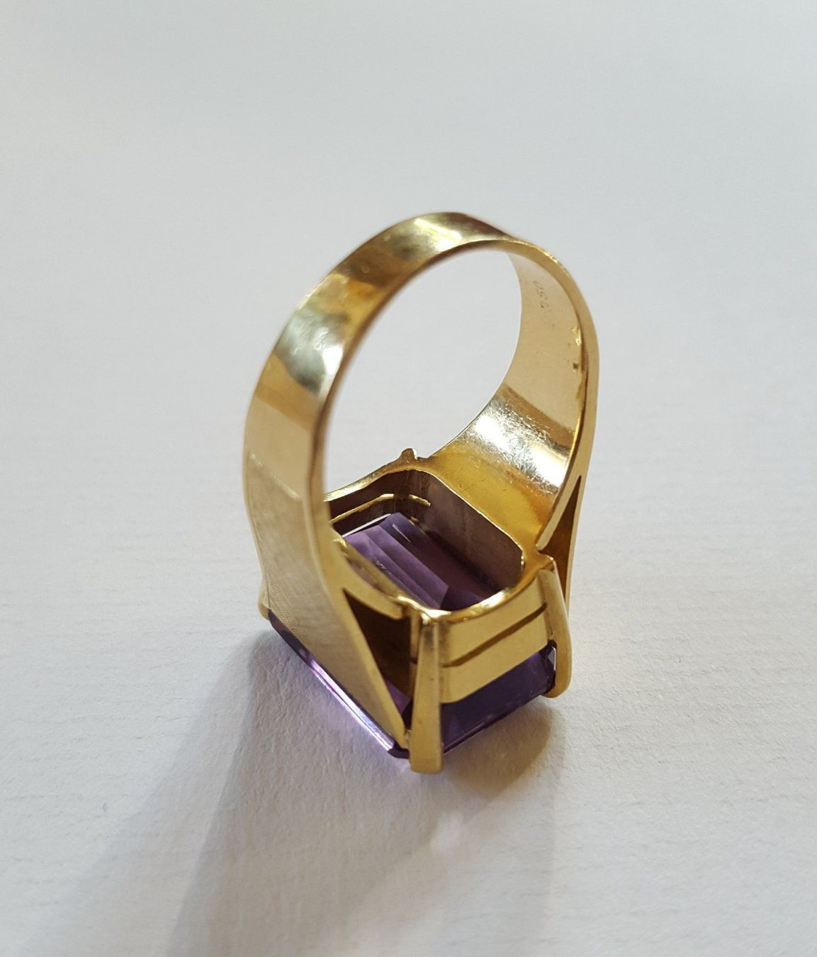 Anelli: Massiv 18 Karat 750 Gold Amethyst Ring – Usato da Wald ZH venduto da Aniade 8