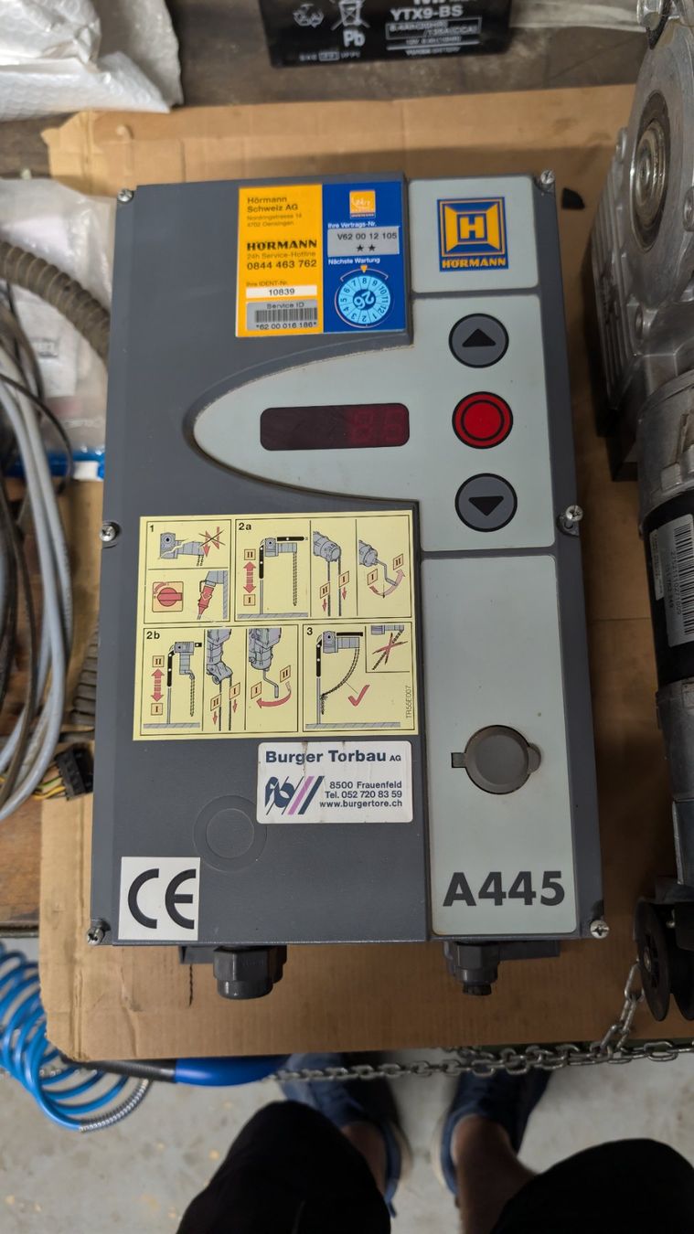 Hörmann Altro Materiale elettrico: Hörmann A445 Steuerung und Motor – Usato da Islikon venduto da Dave_o 1