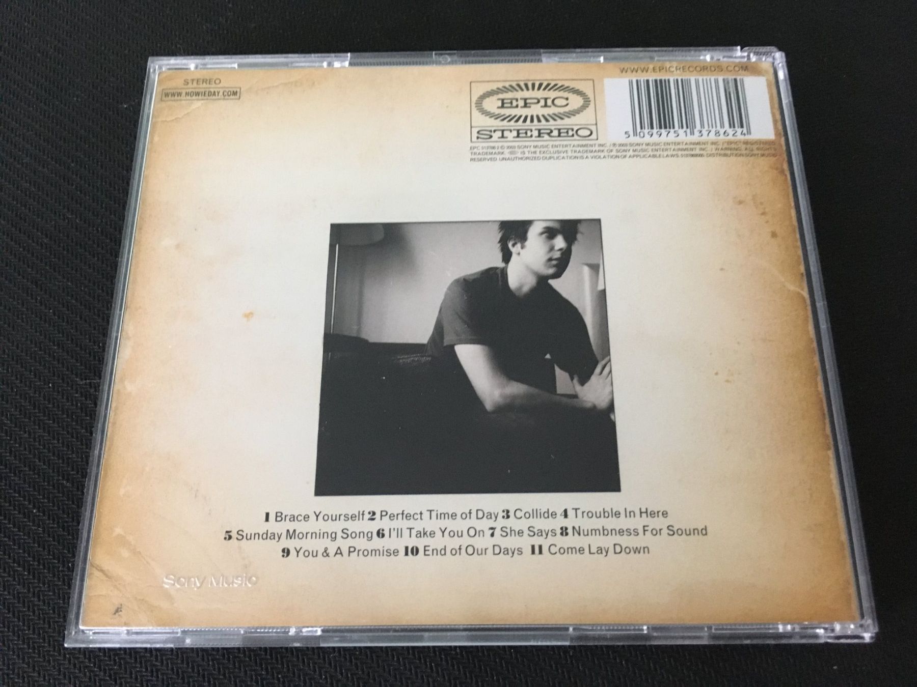 CDs: Howie Day - Stop all the world now -CD- – D'occasion à St.Gallen par MedienJoe 2