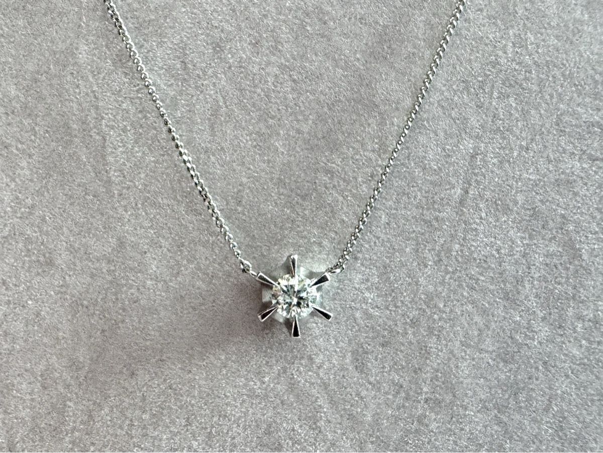 Ketten: Diamant Solitär Kette 0.3ct aus Platin – Gebraucht aus Kriens von hannaandkiko