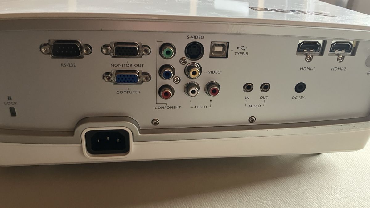 BenQ Videoprojektoren: BenQ Projektor weiss Full HD – Gebraucht aus Belp von Doc_Matt_Rox 2
