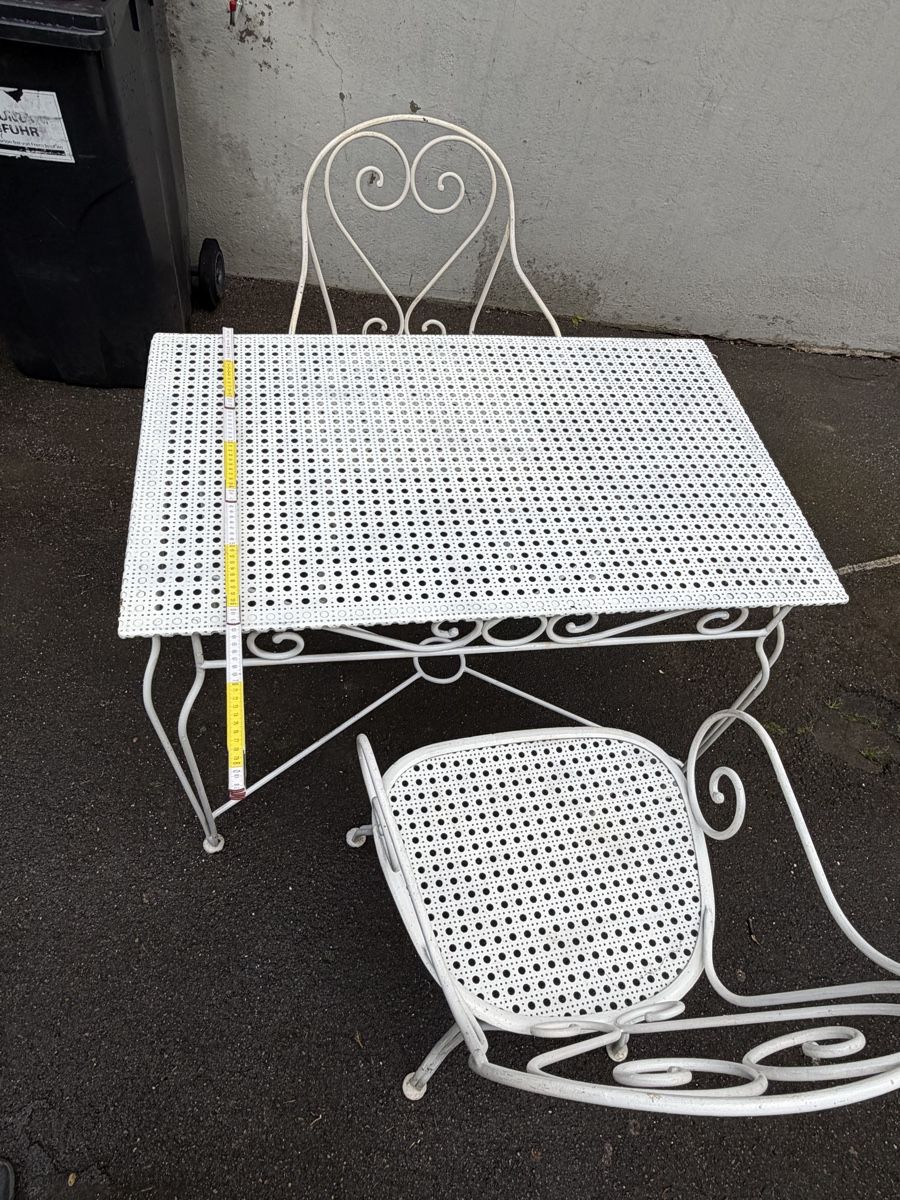 Set di tavolo e panche: Gartentisch mit zwei Stühlen, Weiss – Usato da Bern venduto da 4420 2