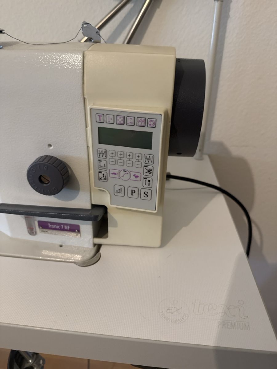 Macchine da cucire: Texi Industrienähmaschine Tronic 7 NF – Nuovo (secondo la descrizione) da Winterthur venduto da disiz 2