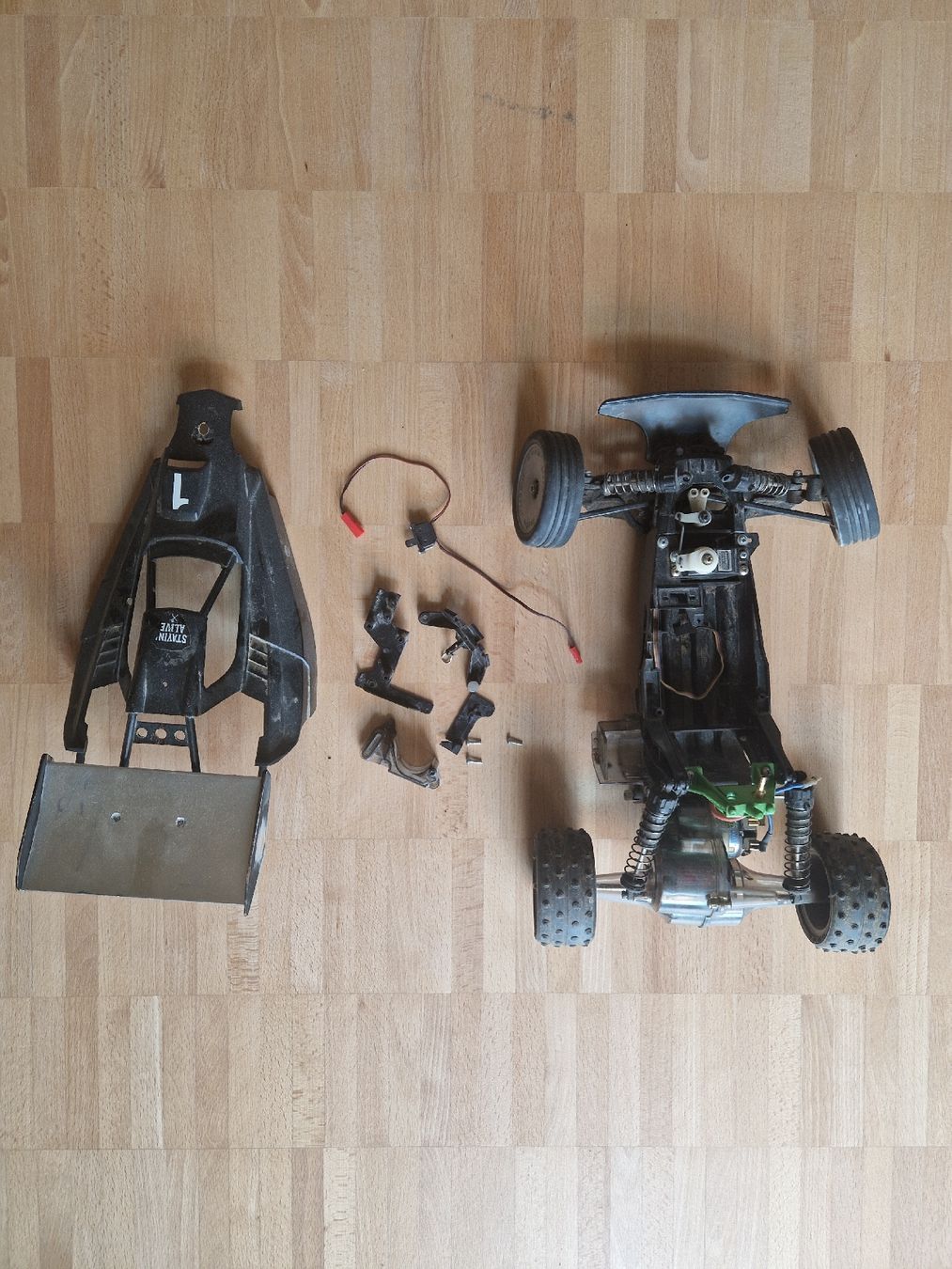 Tamiya Modellismo RC: RC-Auto für Bastler – Difettoso da Oetwil a.d. Limmat venduto da S3guy 4