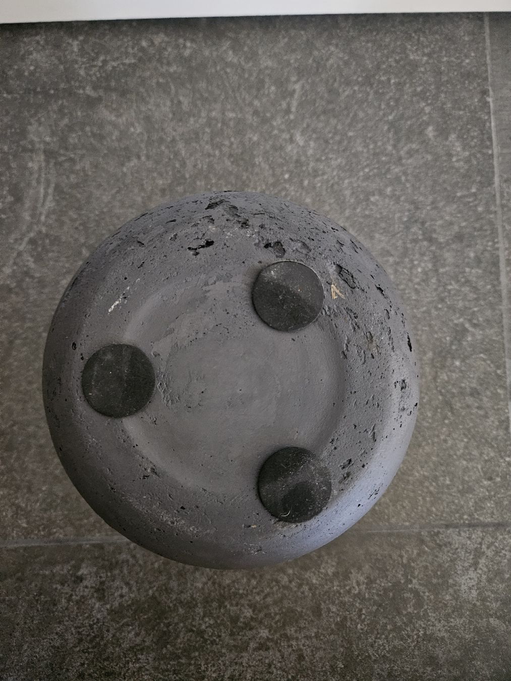 Pots de fleurs: Cache-pot gris anthracite – D'occasion à Bussigny par niwa_mikan 2