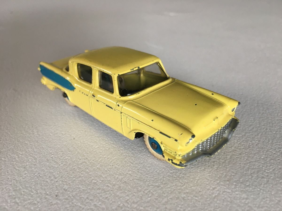 Dinky Toys Modellini d'auto: Dinky Studebaker President 179 – Usato da Grellingen venduto da Toyhamster