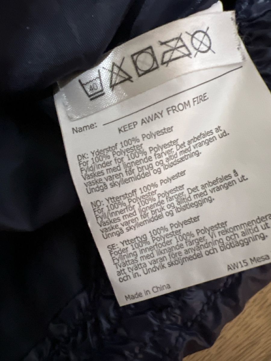 Pomp de Lux Altro abbigliamento per bambino: Pomp de Lux warme Kinderweste, Gr 98 s 104 – Usato da Oensingen venduto da katepe 4