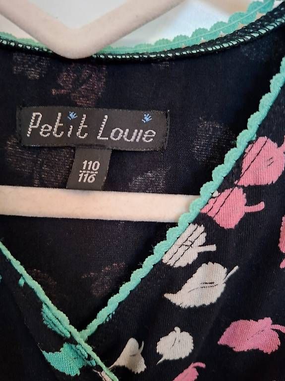 Vestiti & Gonne: Petit Louie Klei Mädchen Gr.110/116 – Usato da Flurlingen venduto da Atea8 1