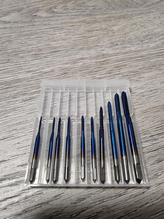 Tous les outils: Gewindebohrer Set inklusive Windeisen – Neuf avec emballage d'origine à Eglisau par 20788 1