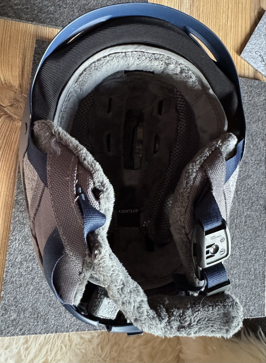 Giro Caschi: GIRO Skihelm, dunkelblau, Gr S – Usato da Saas-Fee venduto da omn_5qkz 4