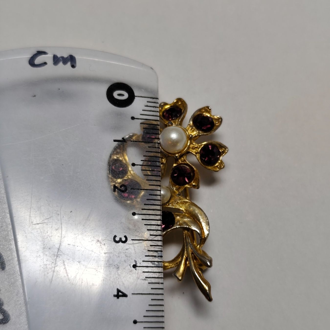 Broschen & Nadeln: Broche Fleurette Dorée Strass Violets Et Perles Nacre #C2 – Gebraucht aus Châtelaine von Tropic.Watch2 2