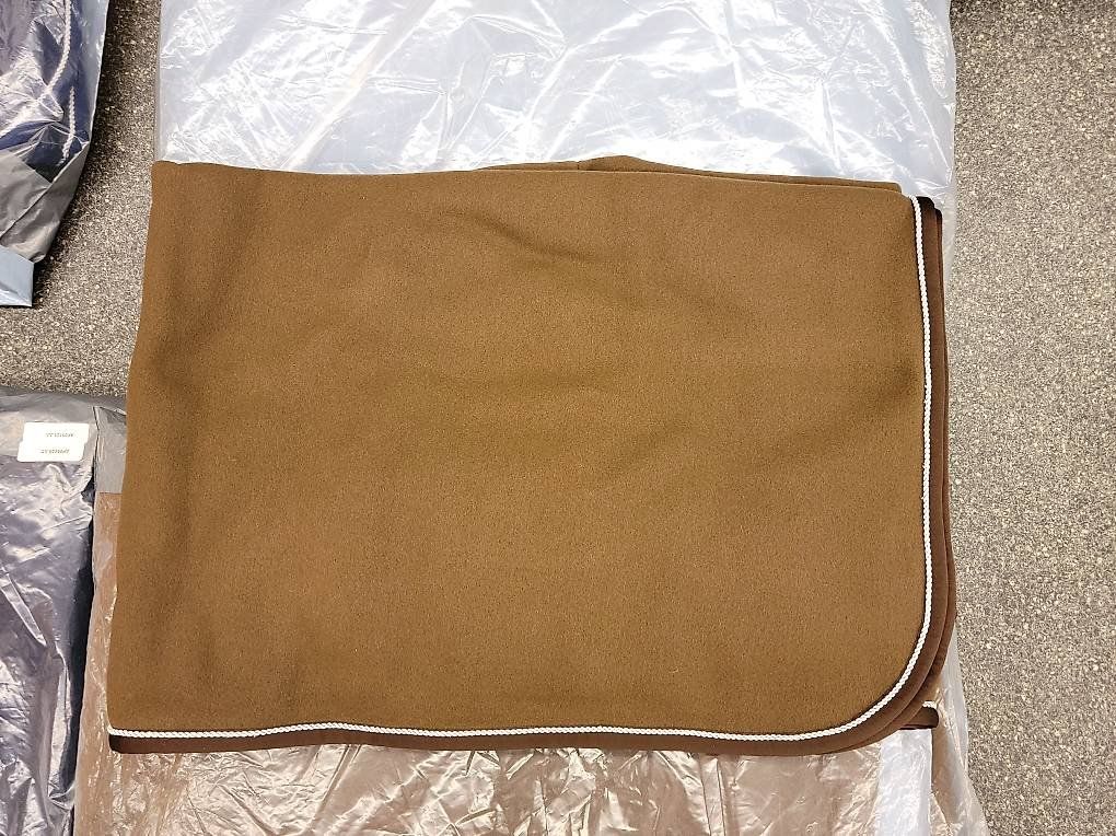 Decken: Lanz Anliker Abschwitzdecken Basel 135/144/155cm – Gebraucht aus Buus von Der_Sale_Seller 1