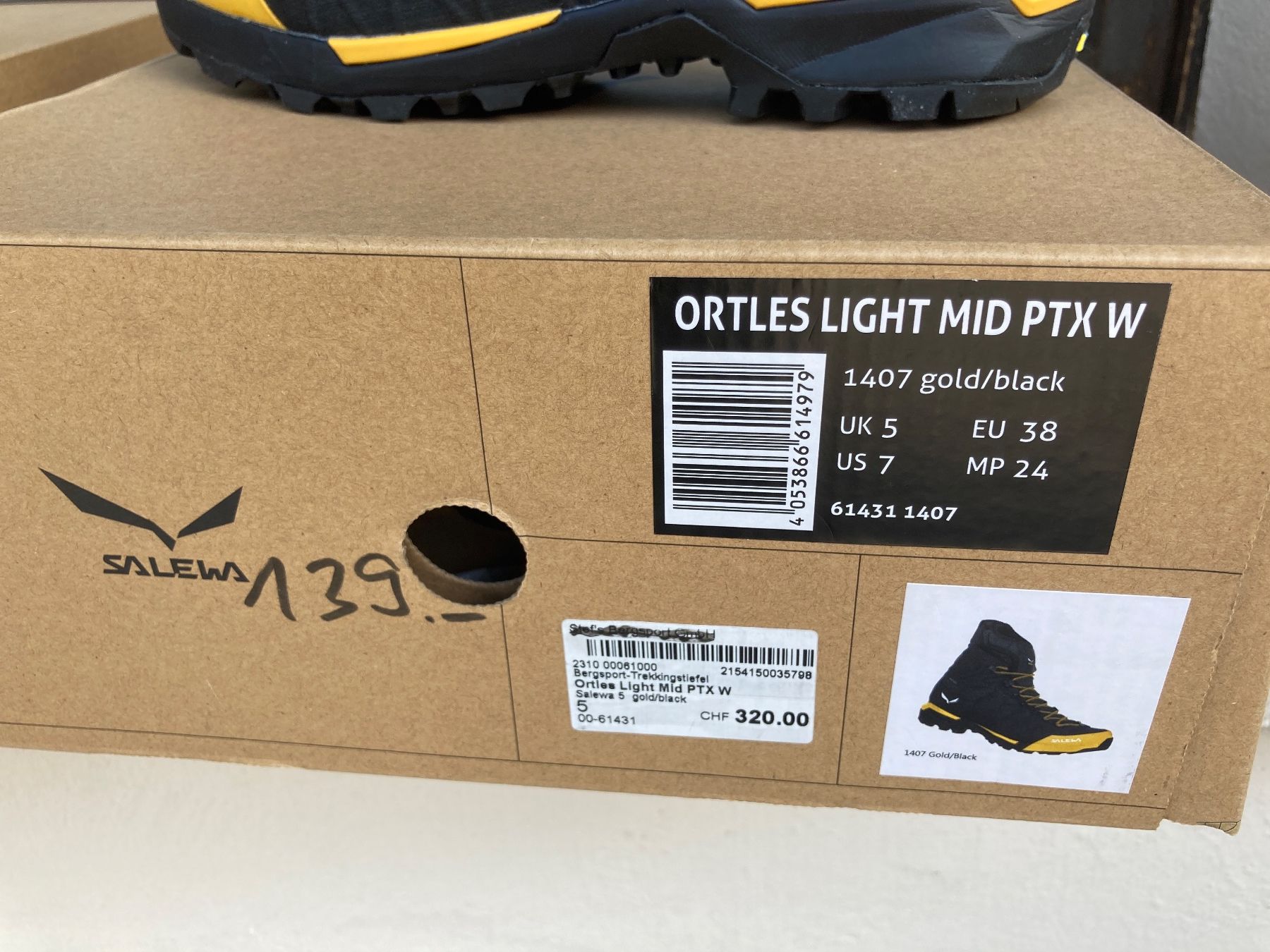 Salewa Damenschuhe: Salewa Bergschuh Gr 38 Neu ! – Gebraucht aus Embrach von Rockbeat 1