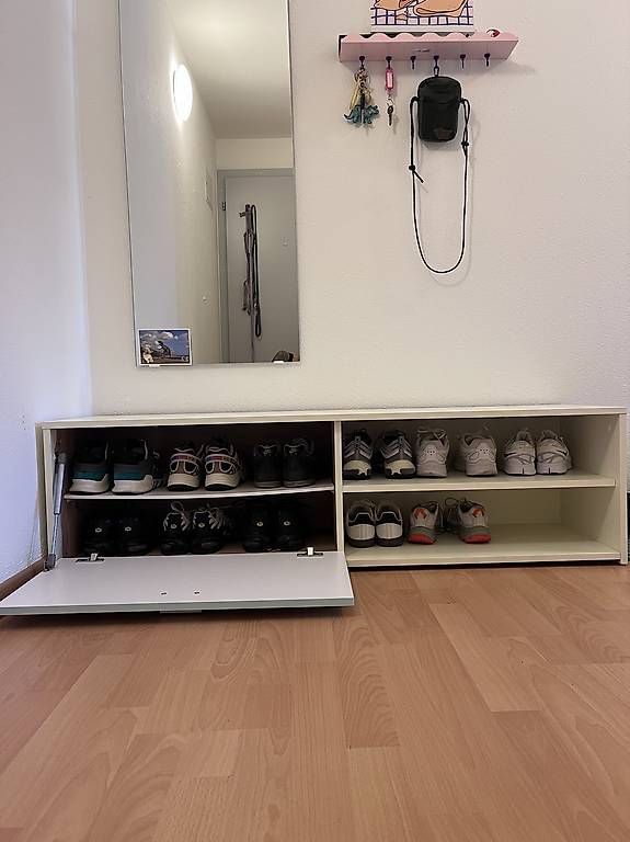 Regale: schuhregal / tv möbel – Gebraucht aus Zizers von mie_lp22 1