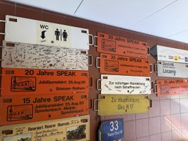 Alte SBB Zuglaufschilder SPEAK Jubilaeum Konvolu