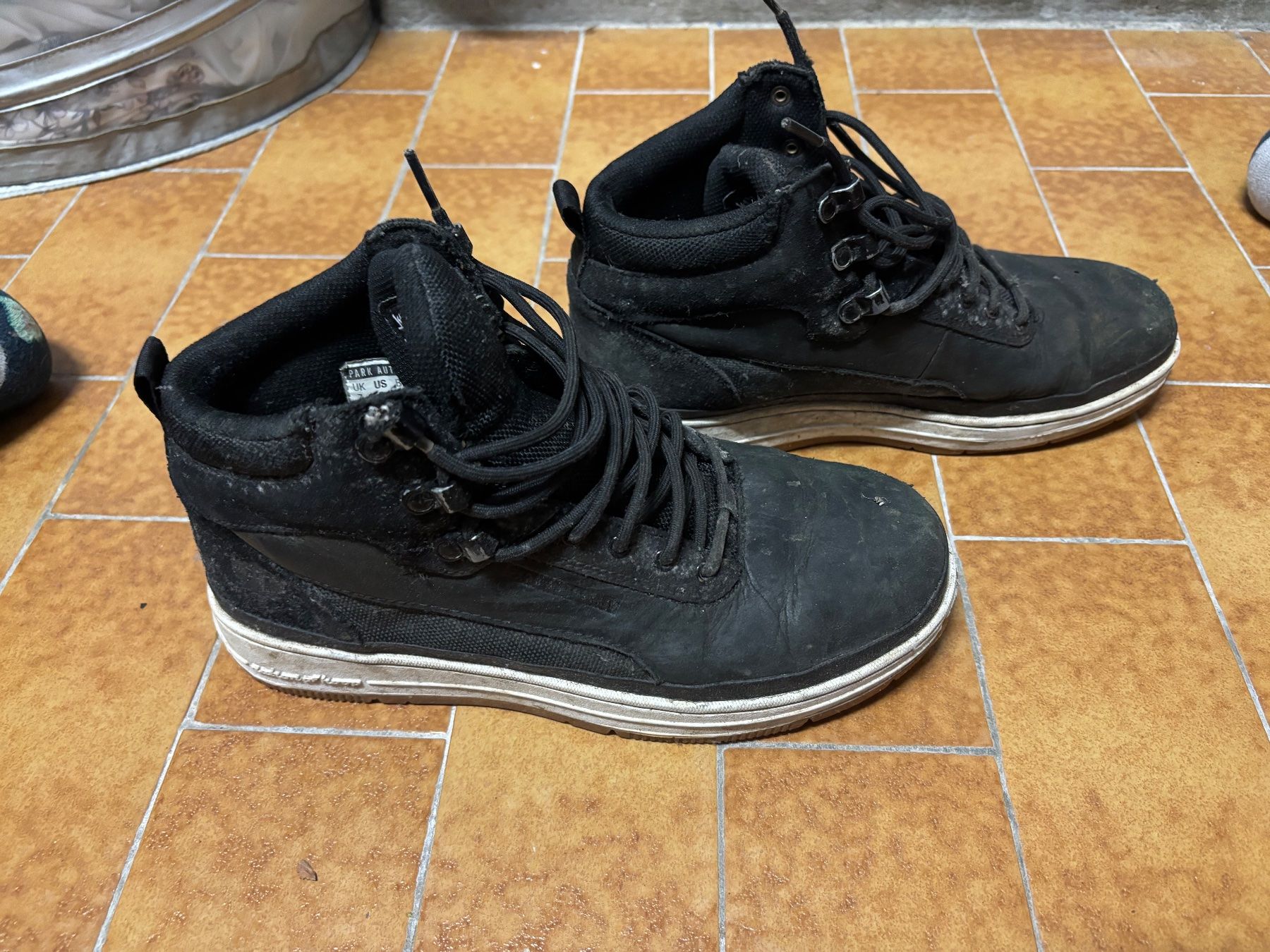 Scarpe da uomo: Schuhe – Usato da ZOLLIKON venduto da FamilleArleti 1