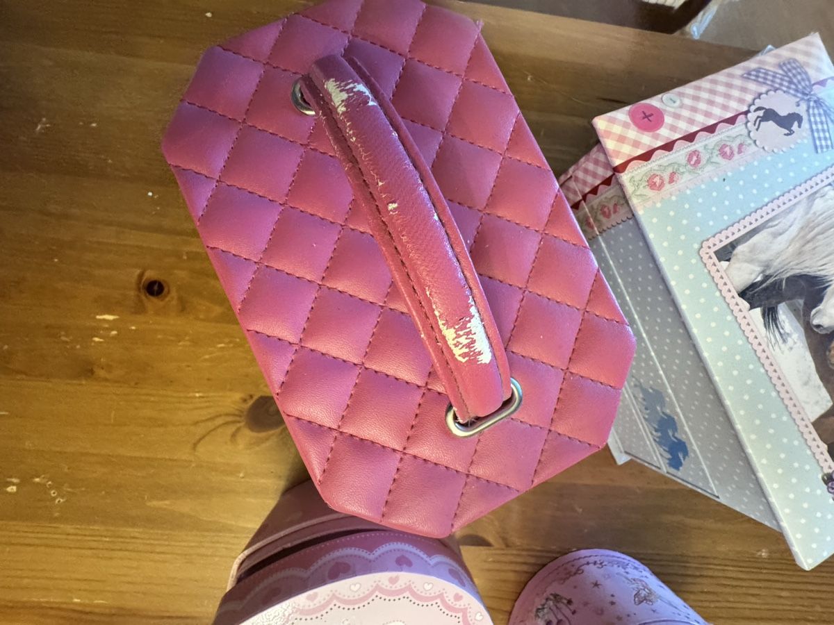 Tutte le decorazioni: 2 accessories box  plus 2 carillon madchen – Usato da Küssnacht am Rigi venduto da ciucchino 5