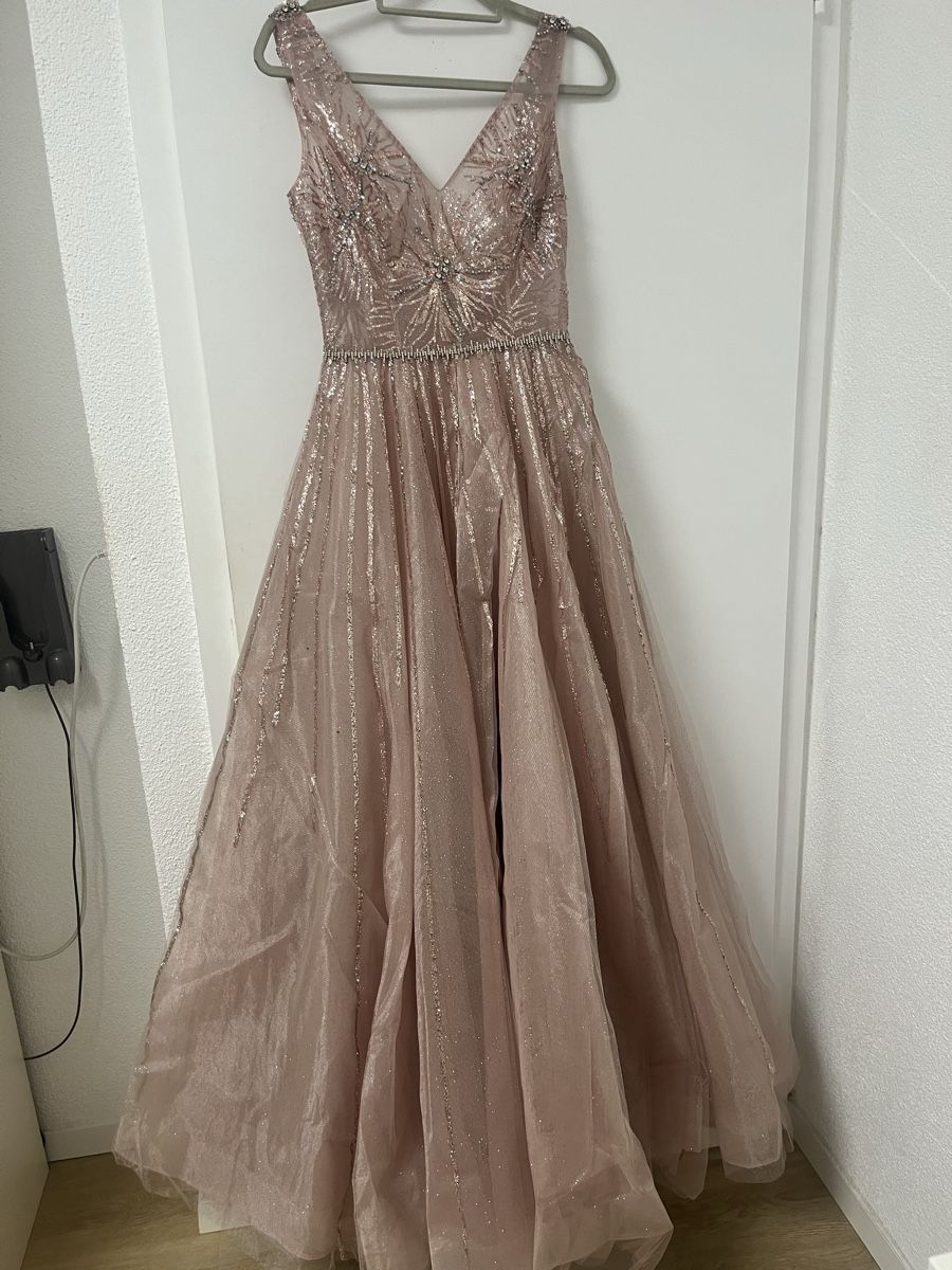 Kleider: Robe rose pour événements – Neu (gemäss Beschreibung) aus La Neuveville von aya_lj98