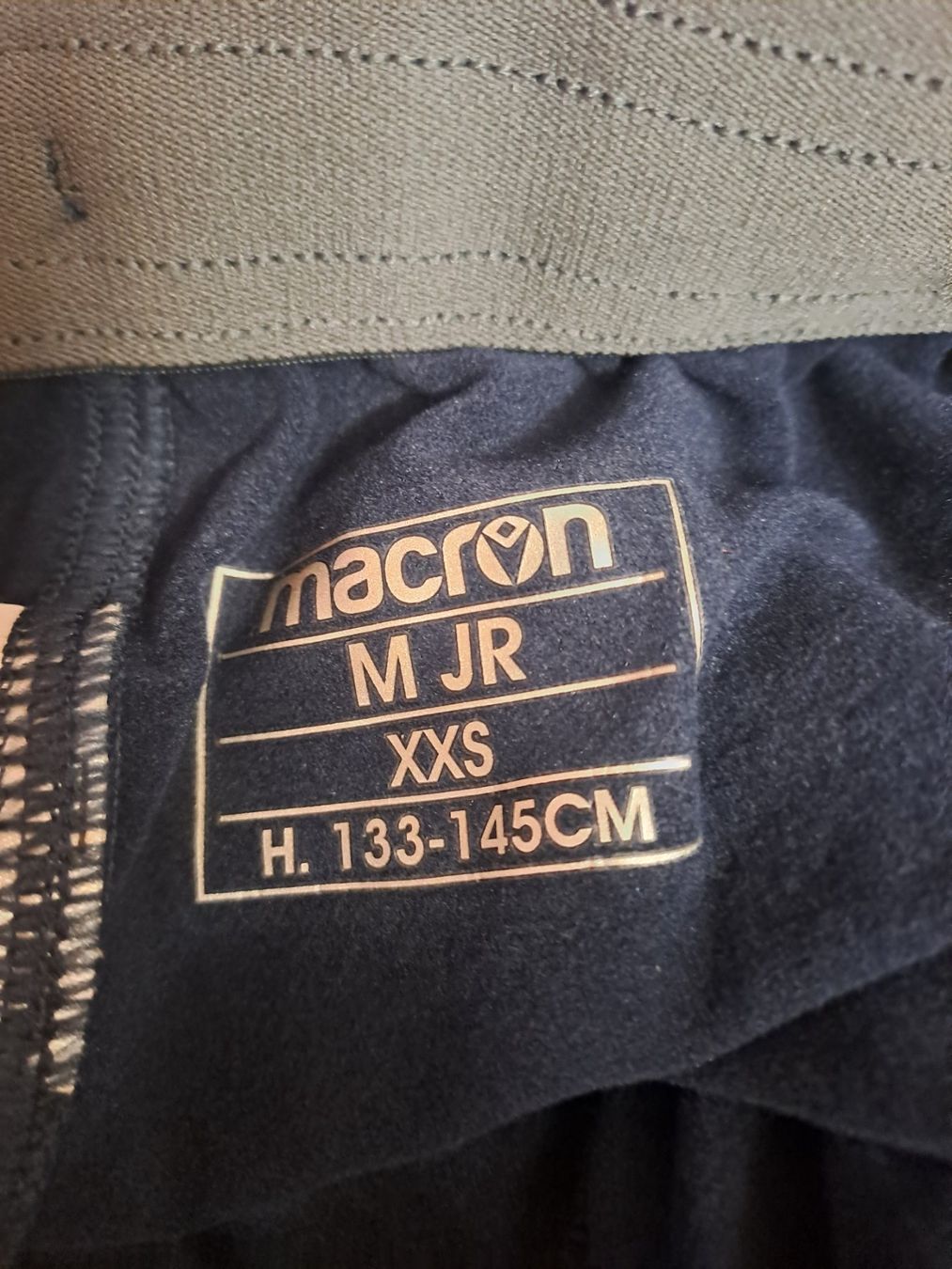 Pantalons: FC Basel Trainerhose Kind – Neuf (Voir description) à Pratteln par olliw
