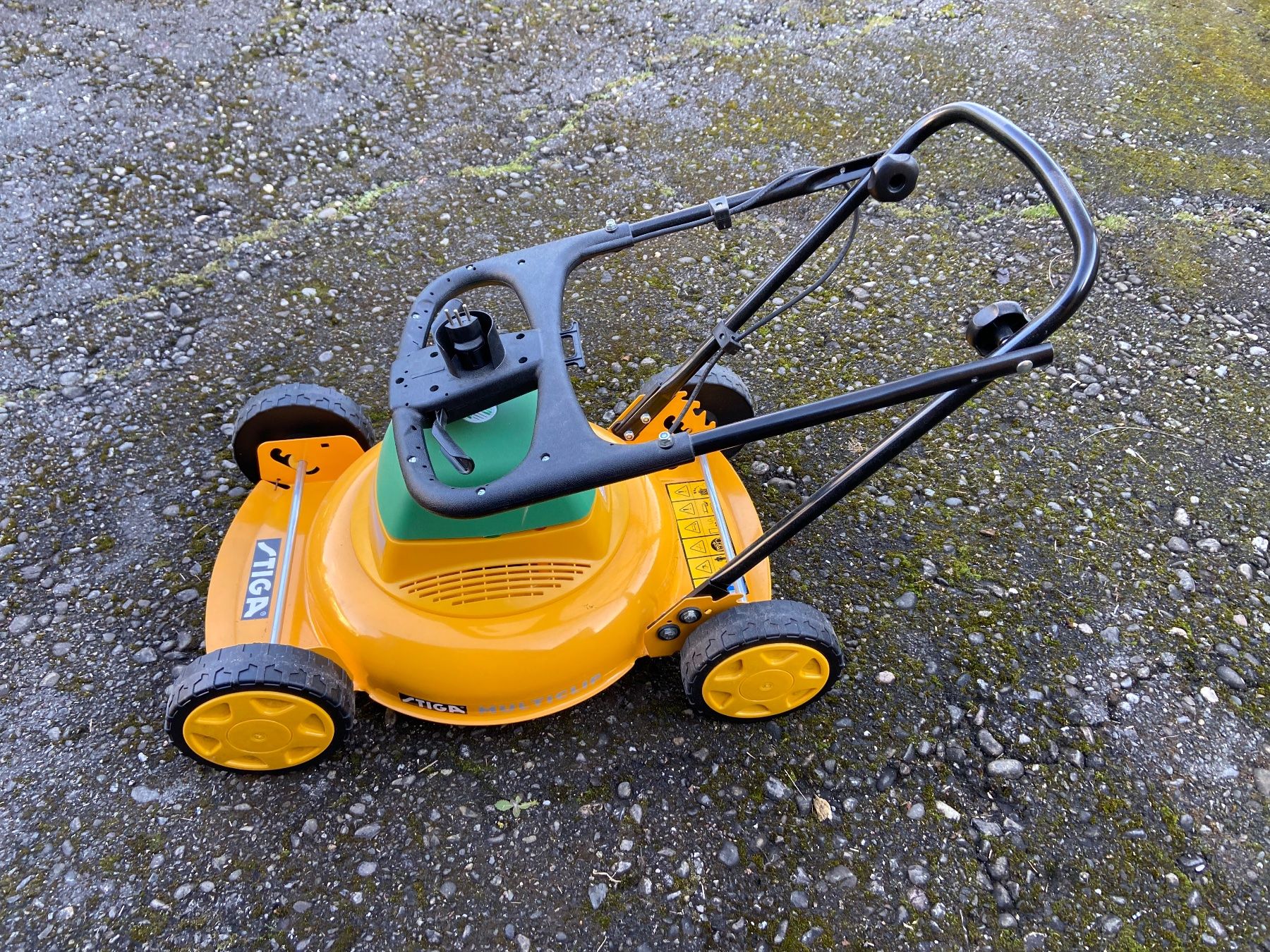 Tagliaerba: Rasenmäher elektrisch – Usato da Aarau venduto da Kussi2 1