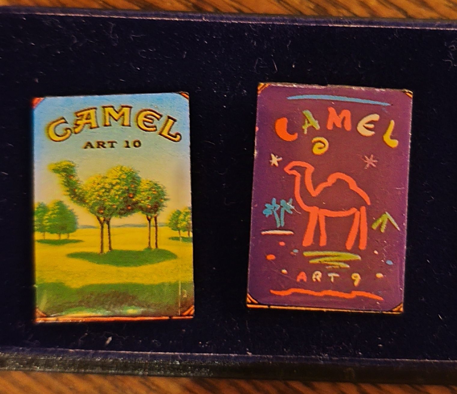 Camel Placchette & Badge: Camel Jubiläums-Pins – Nuovo e nell'imballaggio originale da Brienzwiler venduto da Nytt-och-Bytt 6