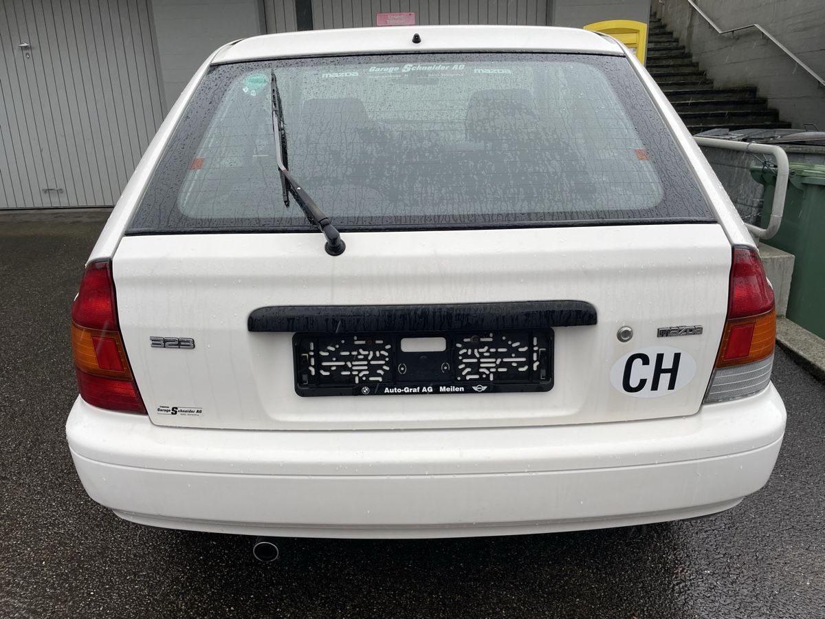 Mazda Automobili: Mazda 323, 1.3 l, top Alltagsauto – Usato da Wollerau venduto da k.vintage 3