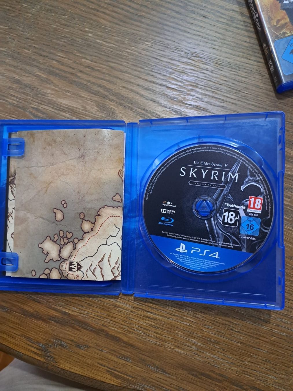 Spiele: The Elder Scrolls V Skyrim Special Edition PS4, gebraucht – Gebraucht aus Winkel von Yenniferina 1