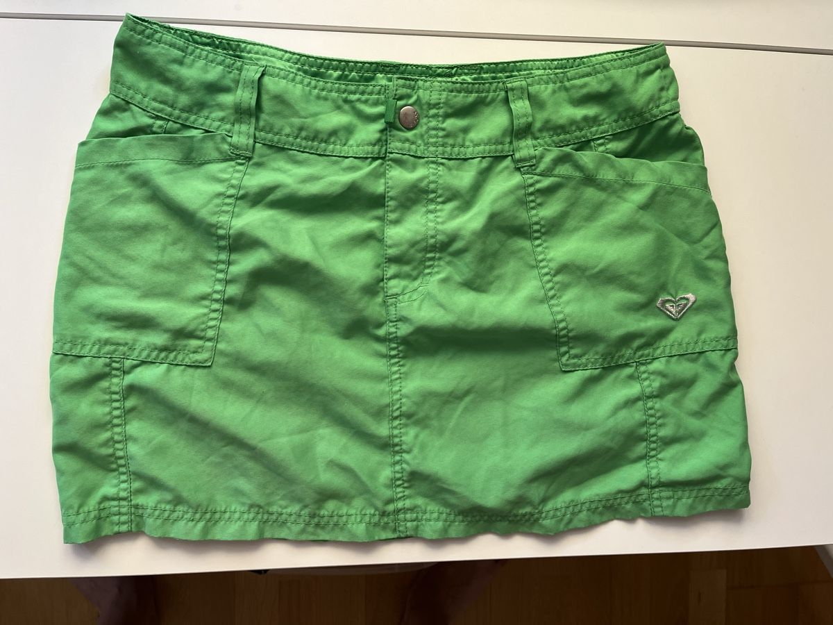 Roxy Jupes: Jupe verte Roxy taille M – D'occasion à Bern par ire_2lpy
