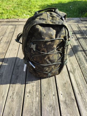 Sac à dos camouflage kaki neuf avec étiquettes