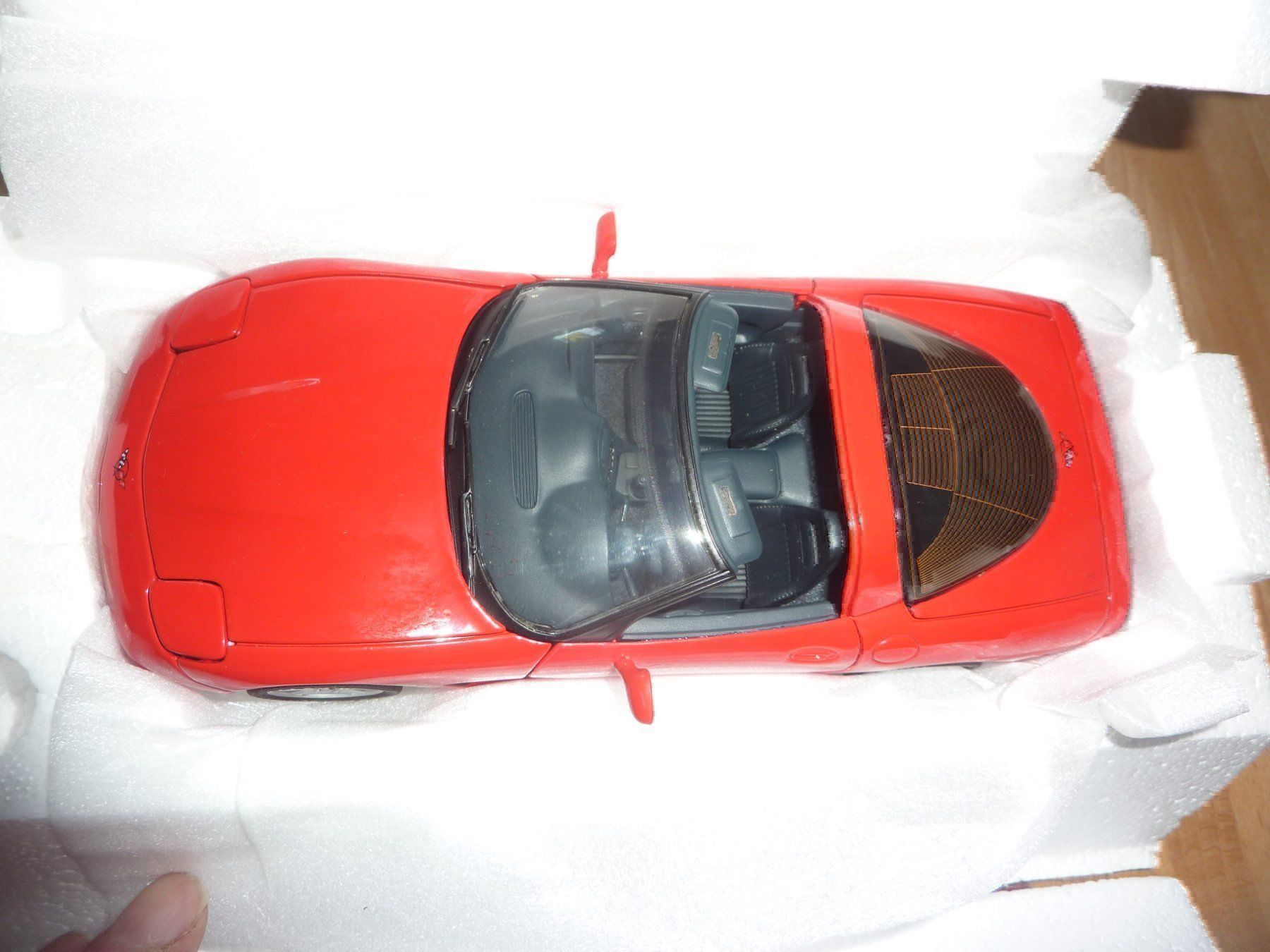 Modellautos: CORVETTE 1997 – Neu und originalverpackt aus Balsthal von bouteliee