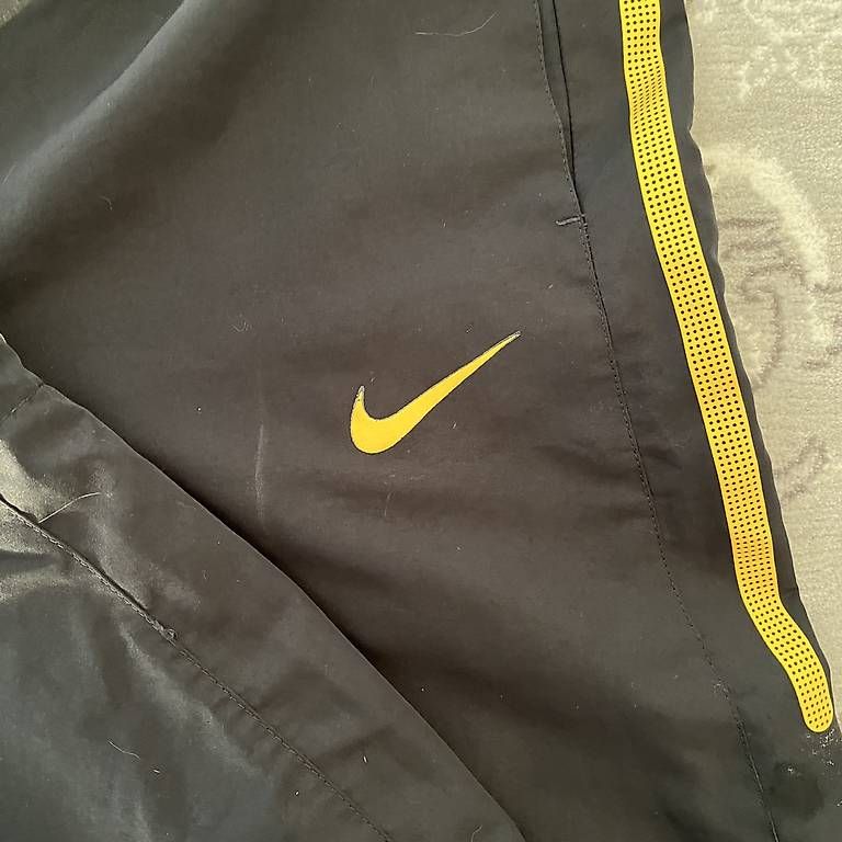 Pantaloni: Brasilien Hose – Usato da Hettiswil venduto da mat_8jyn 4