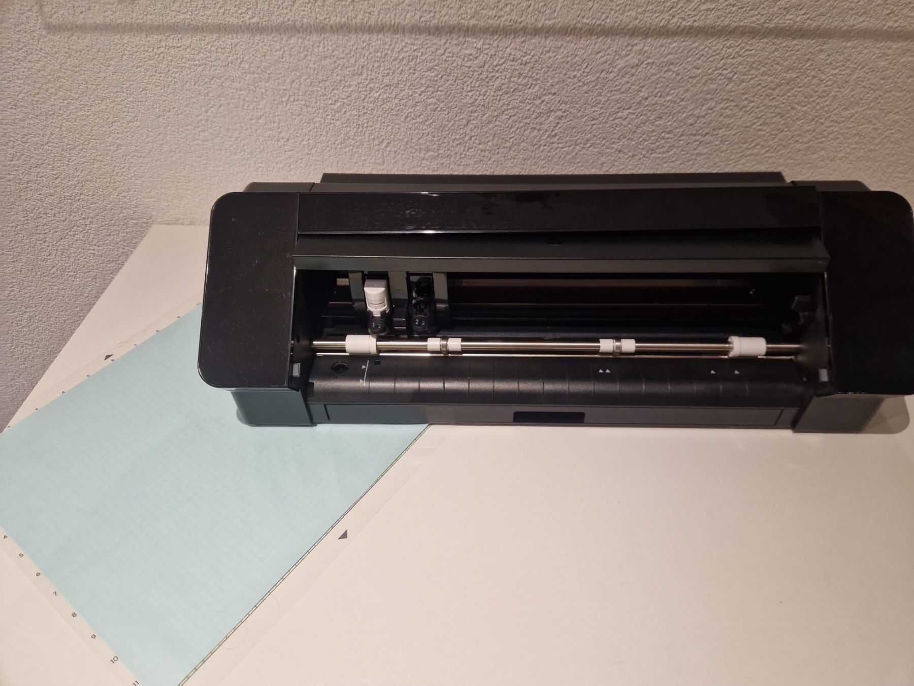 Arts picturaux & lithographies: Plotter Silhouette Cameo 4 – D'occasion à Grächen par chi_778q