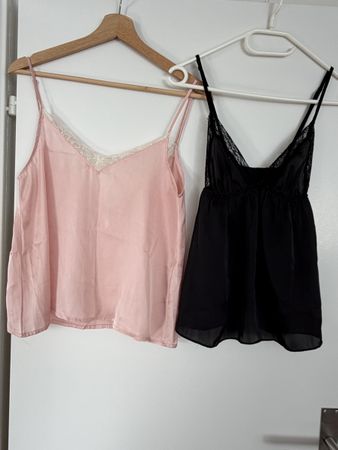2 Satin Tops, Grösse S 