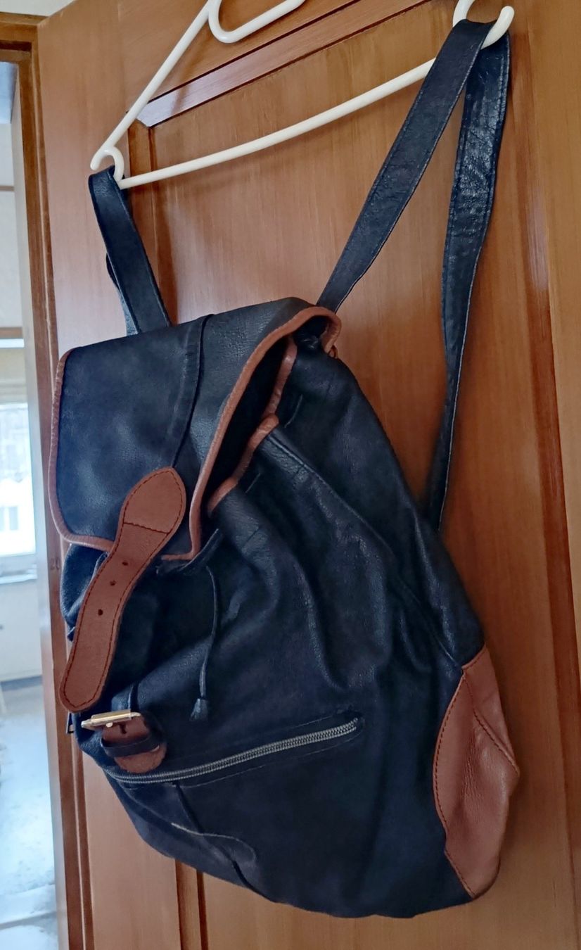 Zaini: Rucksack schwarz/braun Leder oder Lederoptik – Usato da Bern venduto da Delphin77 3