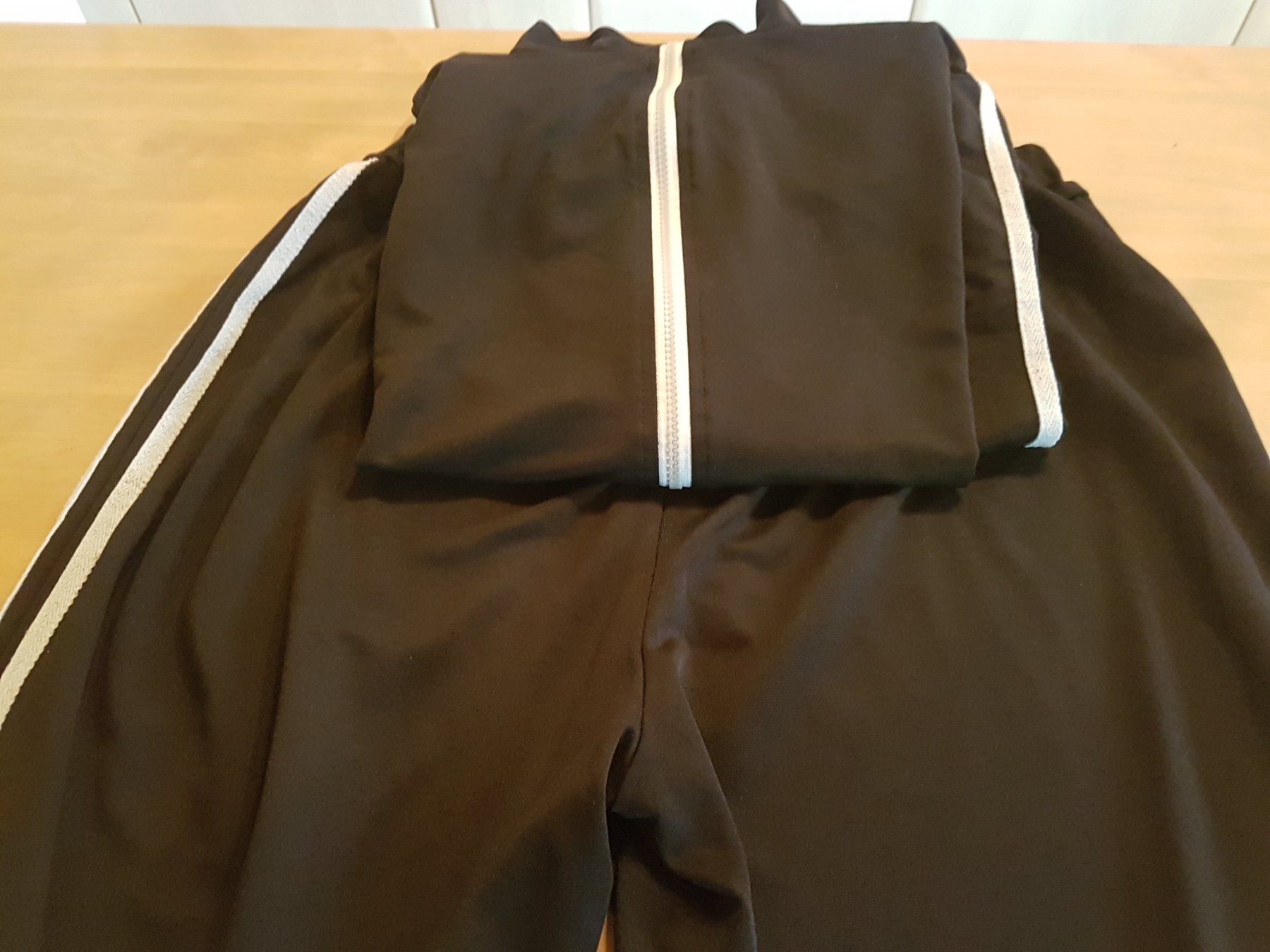Shein Hosen: Tenue d intérieur - jogging taille 2XL marque Shein – Gebraucht aus Villiers von san_jn5w