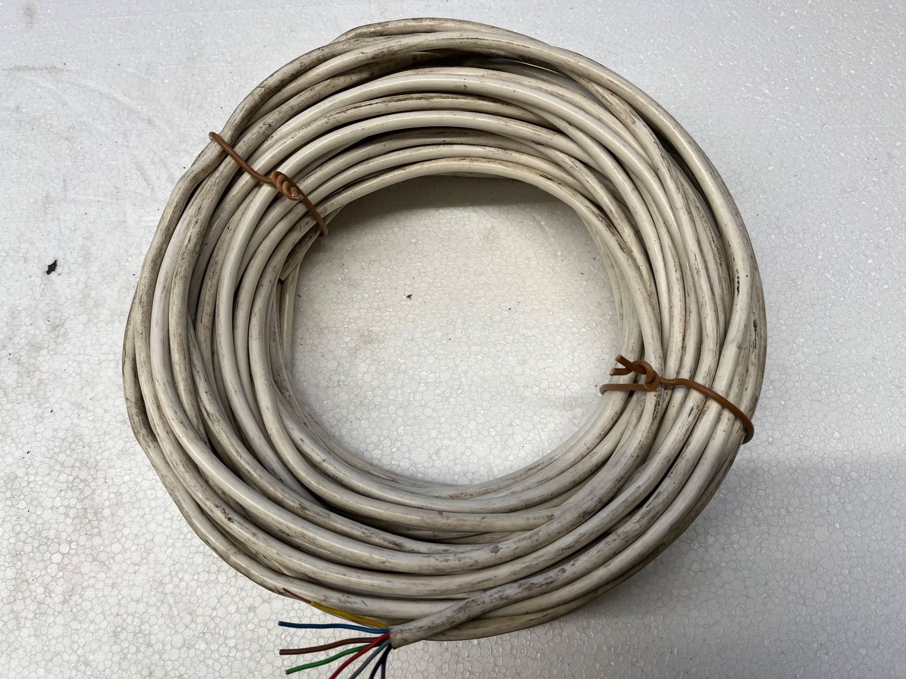 Cavi: TT-Steuerkabel 8x0.5mm/2 – Usato da Küblis venduto da hypofacto