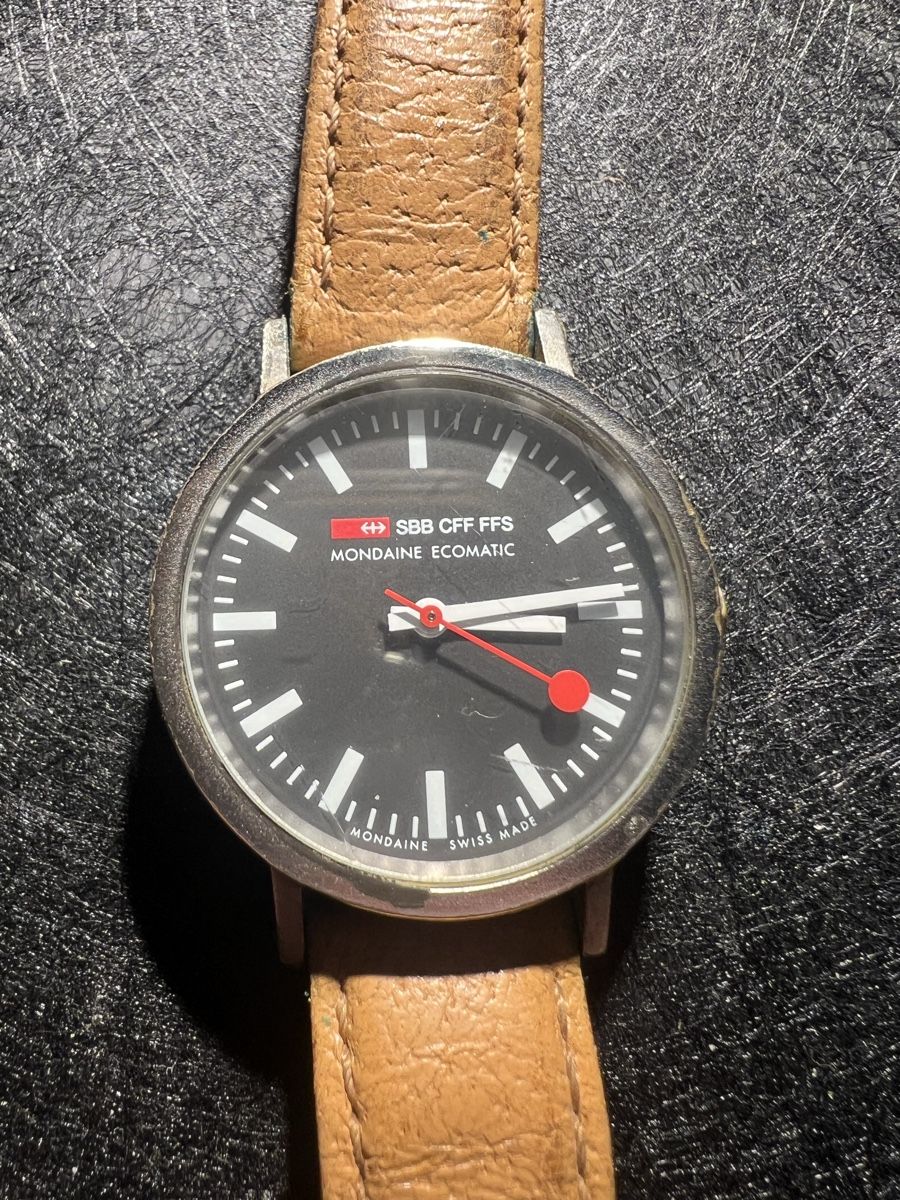 Mondaine Orologi: Mondaine SBB Uhr – Usato da Laufen venduto da groove60