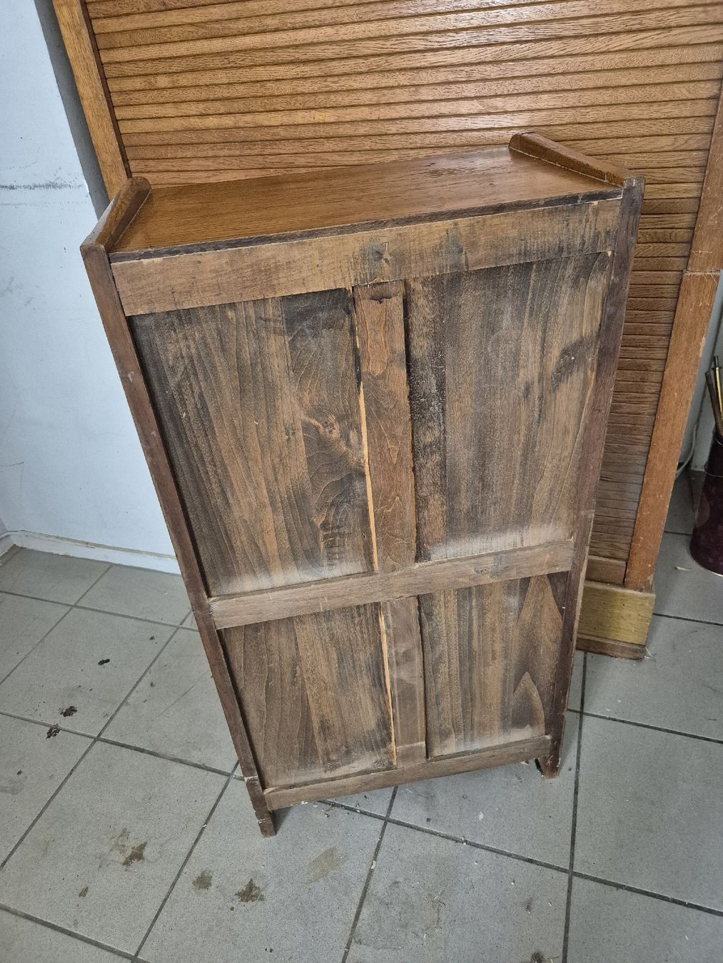 Cassettiere: Schubladenmöbeli, Massivholz, 1950er – Usato da Basel venduto da Gaianed 9