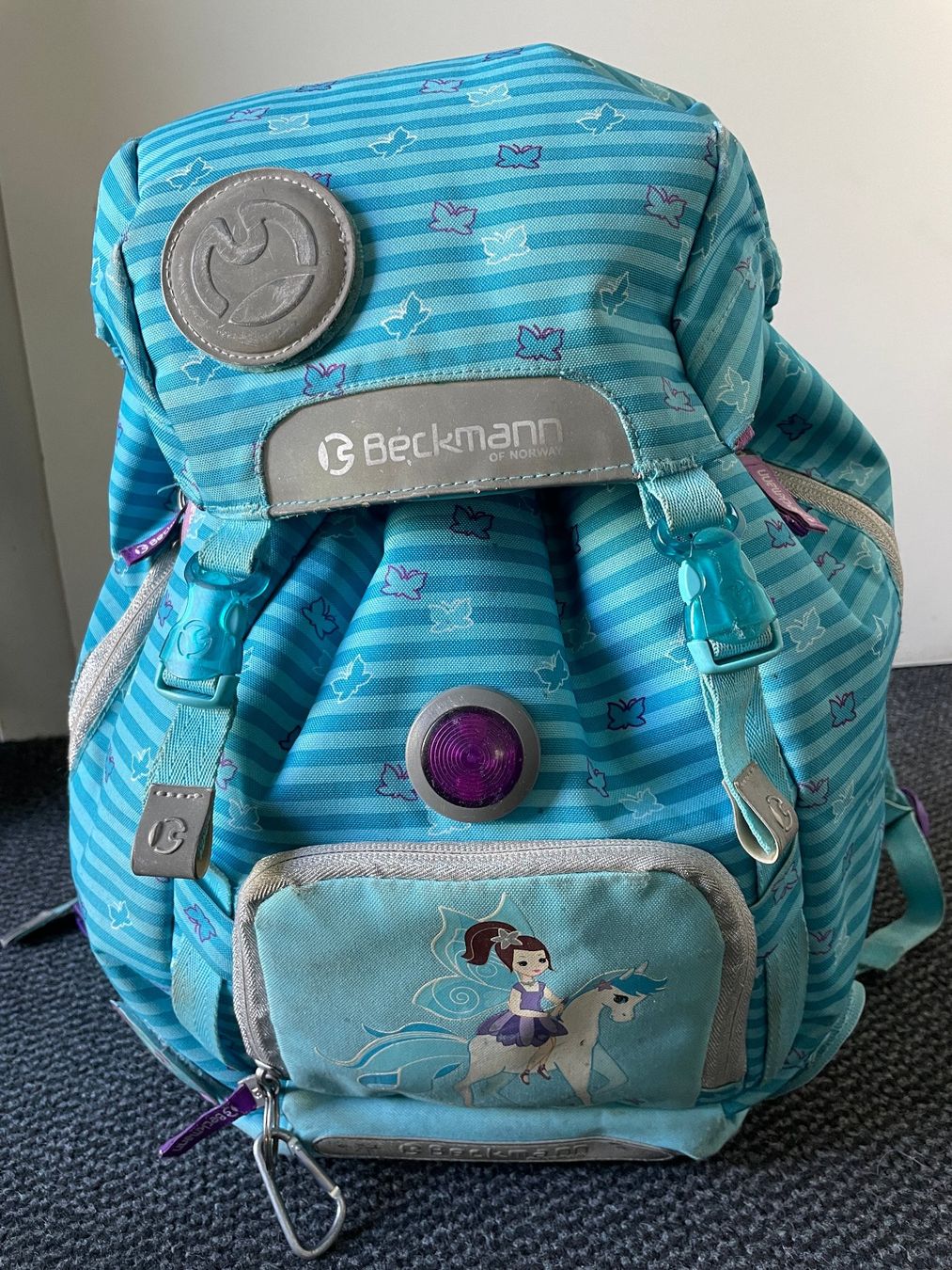 Borse & Zaini: Beckmann Schulrucksack Classic mit Regenschutz – Usato da Fribourg venduto da Arastit