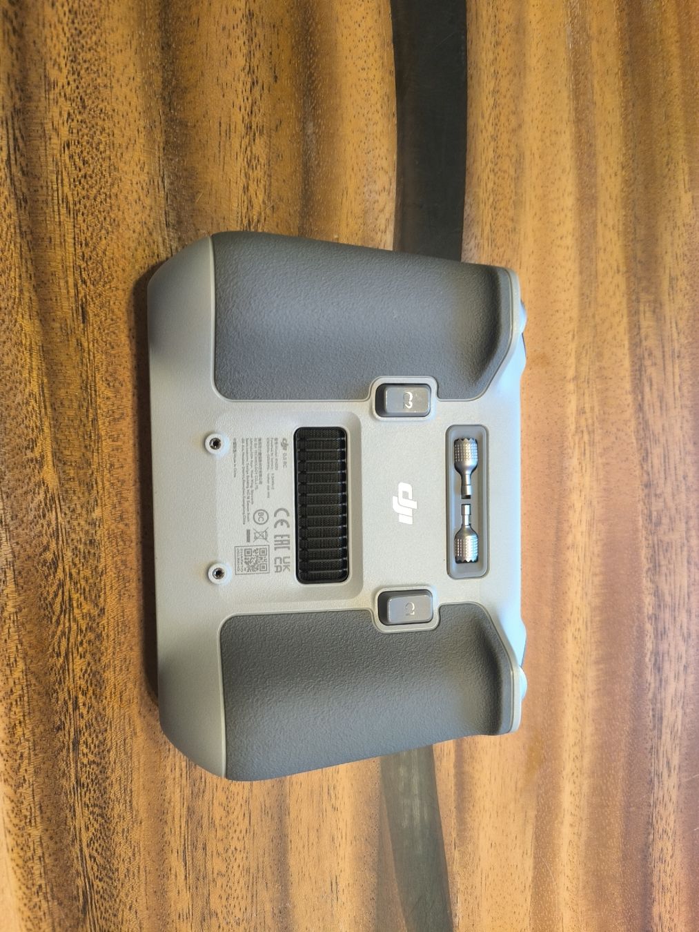 DJI Télécommandes: télécommande dji avec écran  – D'occasion à Muraz (Collombey) par Celine-v81 1