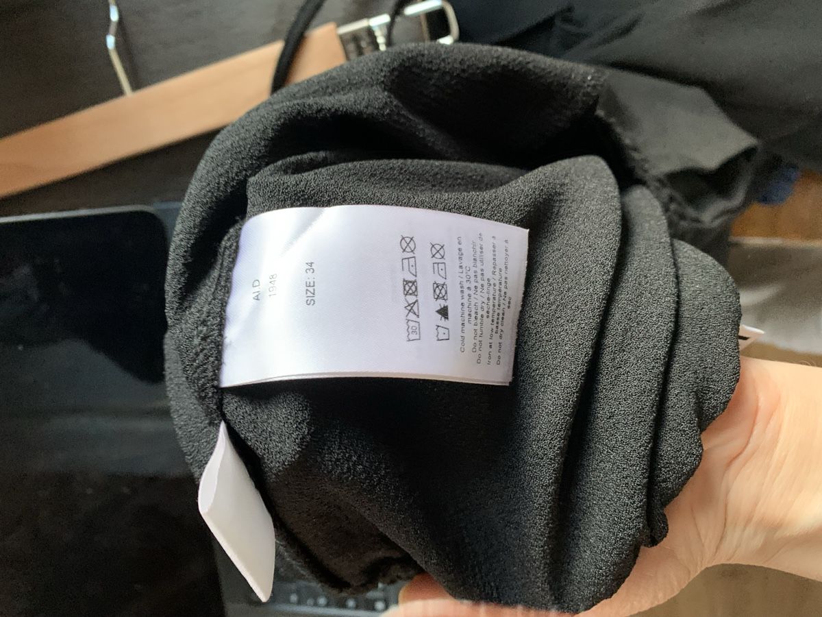 Ganni Hosen: Pantalon large Ganni – Neu (gemäss Beschreibung) aus Genève von vic_s9c5 4