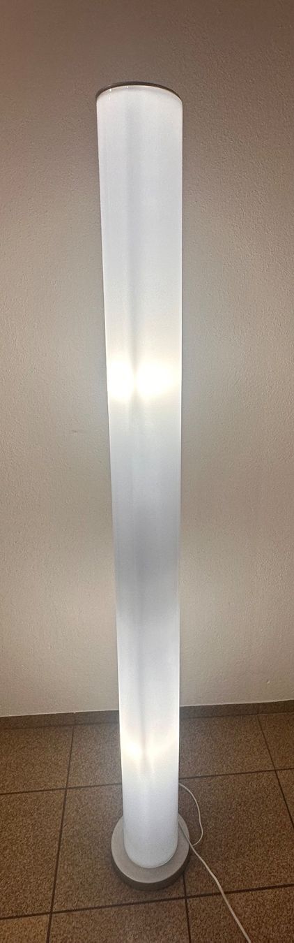 Lampade: Schöne Stehleuchte/Lampe – Usato da Schwyz venduto da eli_q7d6