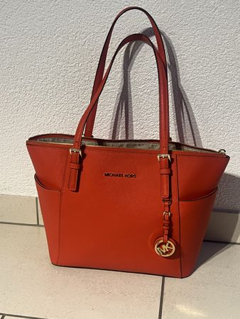 Rote echtleder Michael Kors Handtasche neuwertig