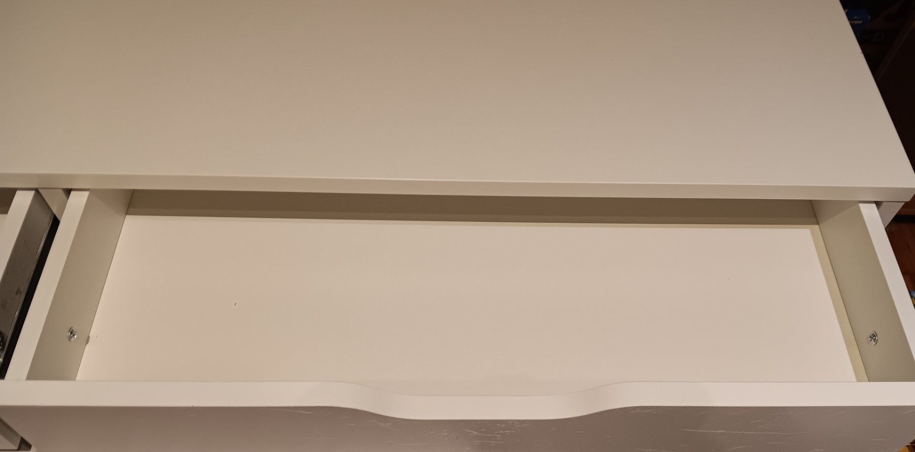 Ikea Scrivanie: Monitorerhöhung mit Schubladen weiss – Usato da Dietikon venduto da Rabia 4