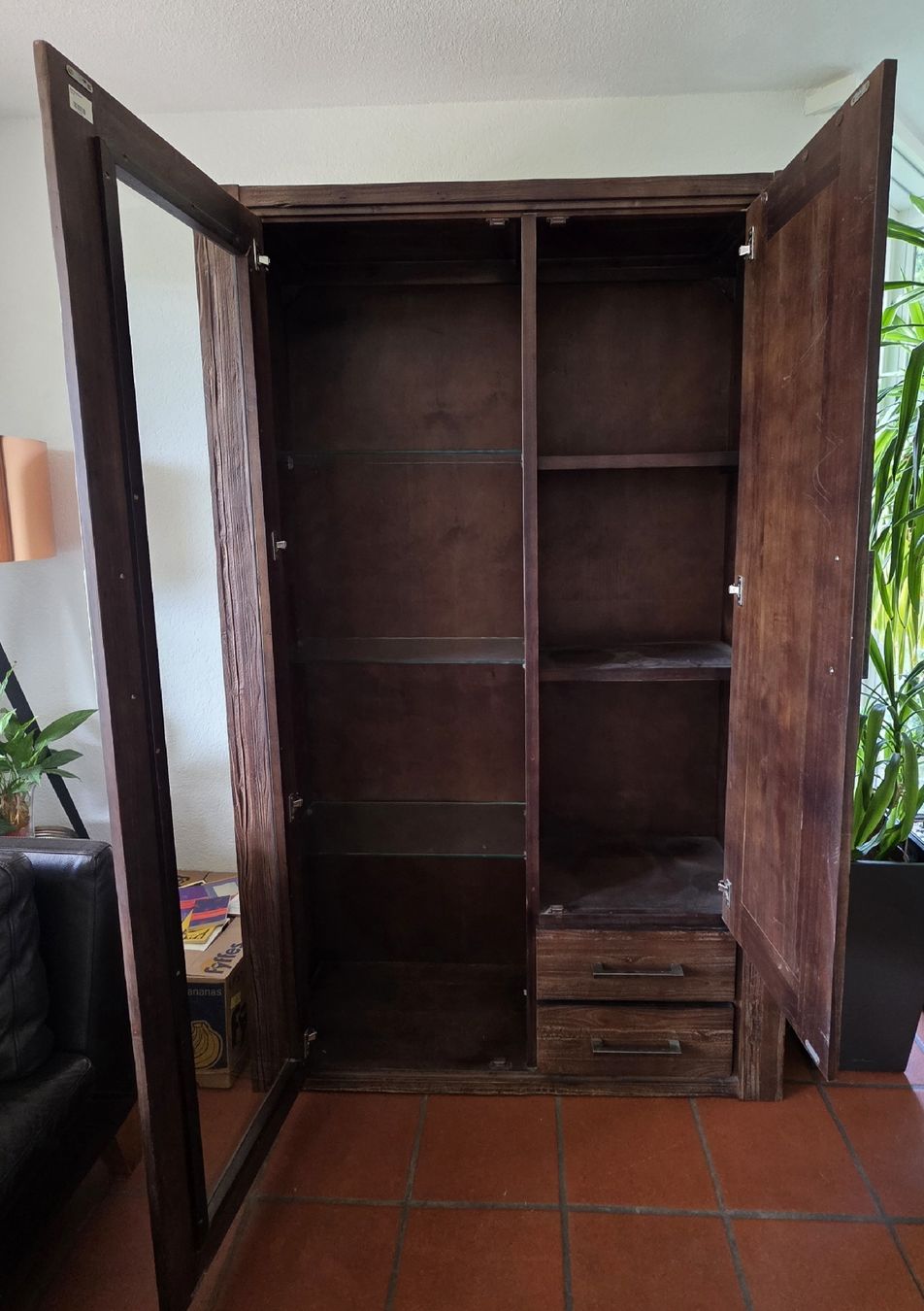 Armadi: Robuster Schrank – Usato da Uster venduto da lalechus 2