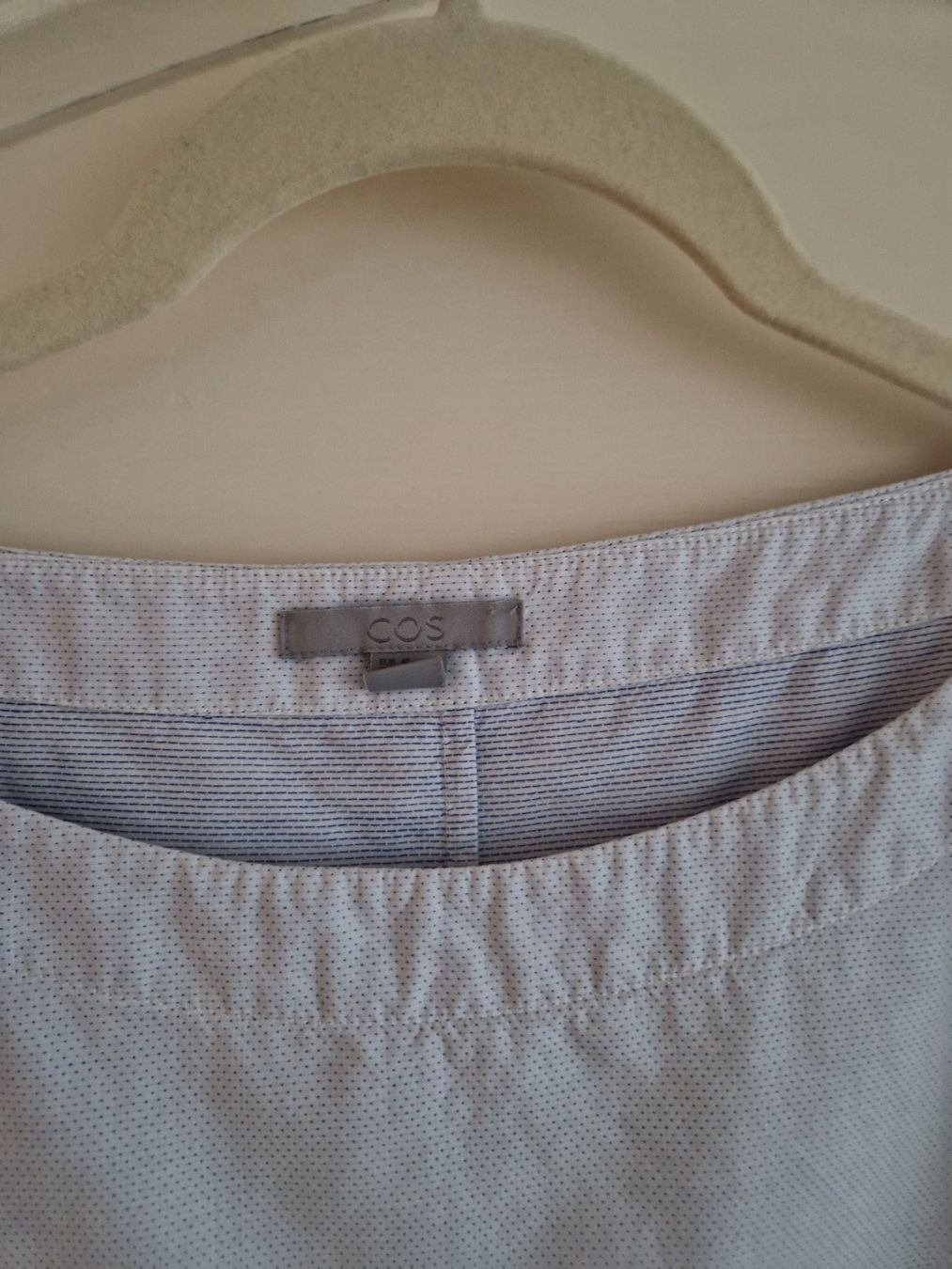 Cos Camicette: COS Bluse mit Volant – Usato da Rütihof venduto da Teddy1985 2