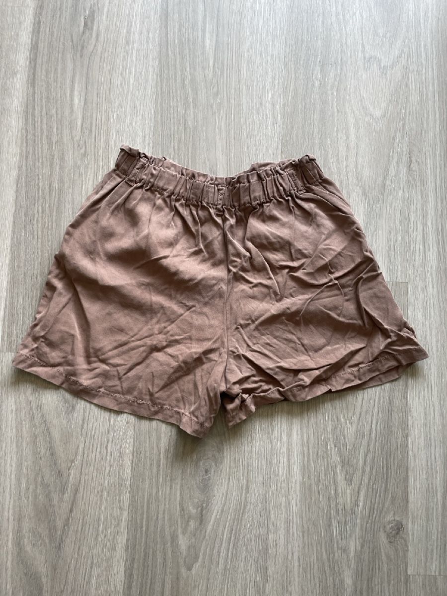 C&A Pantaloni: Kurze Hose Damen Grösse 152 neuwertig – Usato da Biel/Bienne venduto da Fashionstrasse1 1