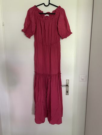 Sommerliches Maxikleid in Himbeerrot, Grösse M